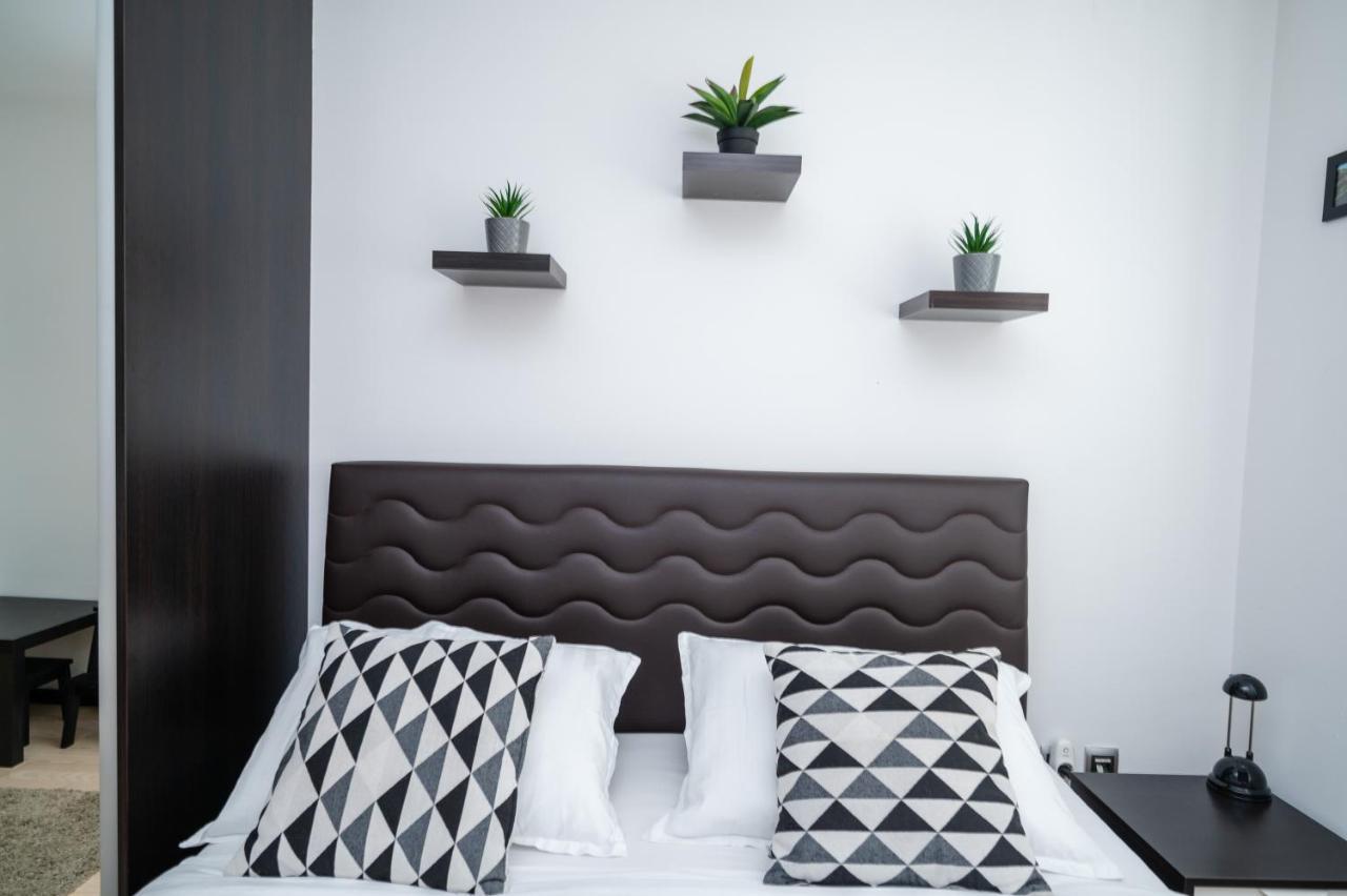 Bright 1Bdr Apartment In The City Center サラエヴォ エクステリア 写真